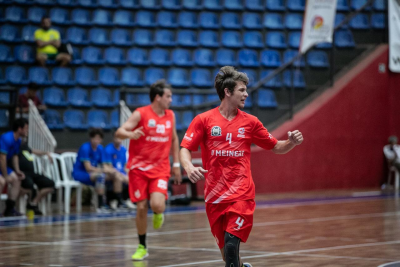 ESPORTE: Castrense Lucas Rugiski vai disputar a elite do handebol nacional
