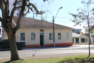 CULTURA E MEMÓRIA: CASA DA PRAÇA RECEBE LANÇAMENTO DE LIVROS